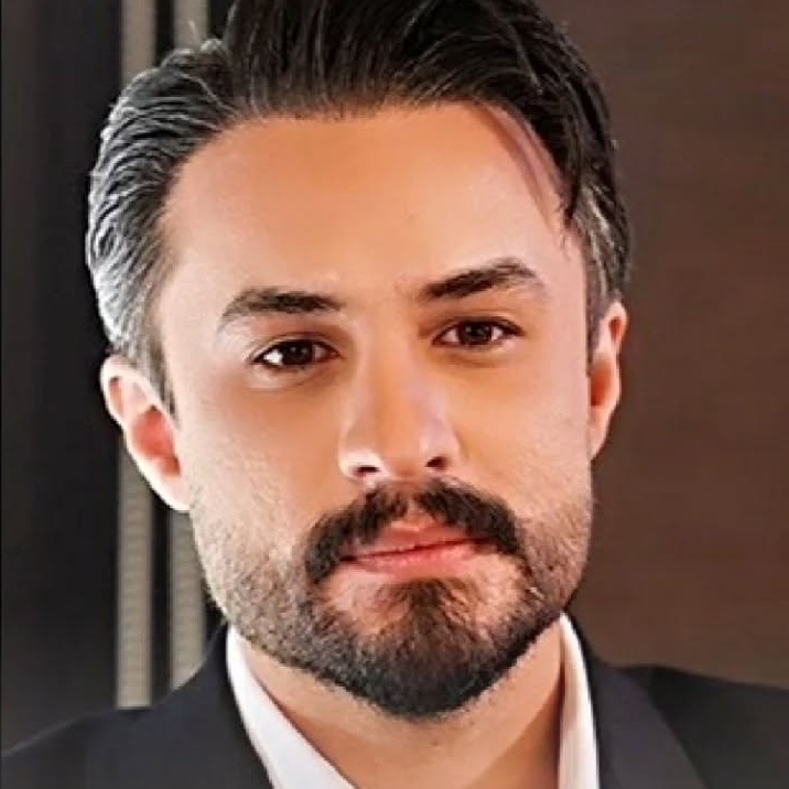 دانلود آهنگ راغب دریا دریا از این عشق پر آوازه به پای تو بریزم